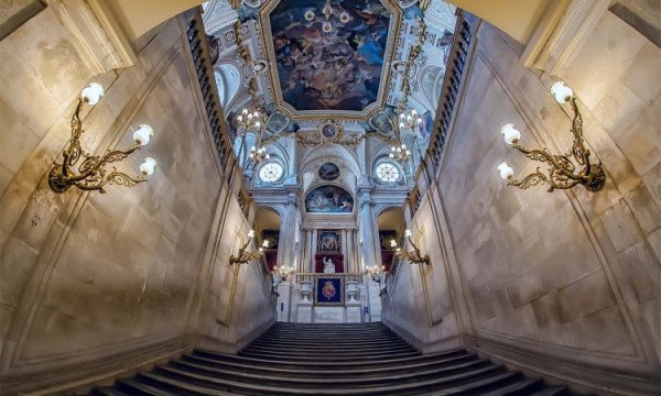 Giuseppe-Sapori-The-royal-palace-750x4503