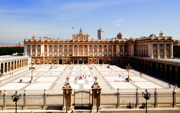Royal-Palace-of-Madrid-spain-33604122-1280-800